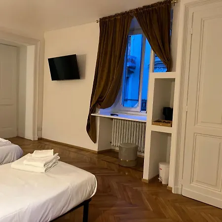 Turin Central Suite 4* تورينو