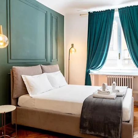 Turin Central Suite بيت ضيافة