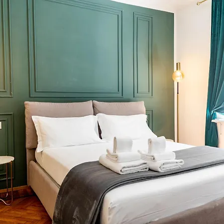 Turin Central Suite 4*
