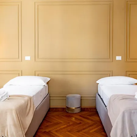 Turin Central Suite بيت ضيافة