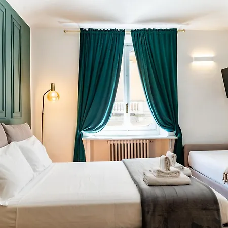 Turin Central Suite 4*